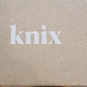 KNIX Catalyst Sports bra